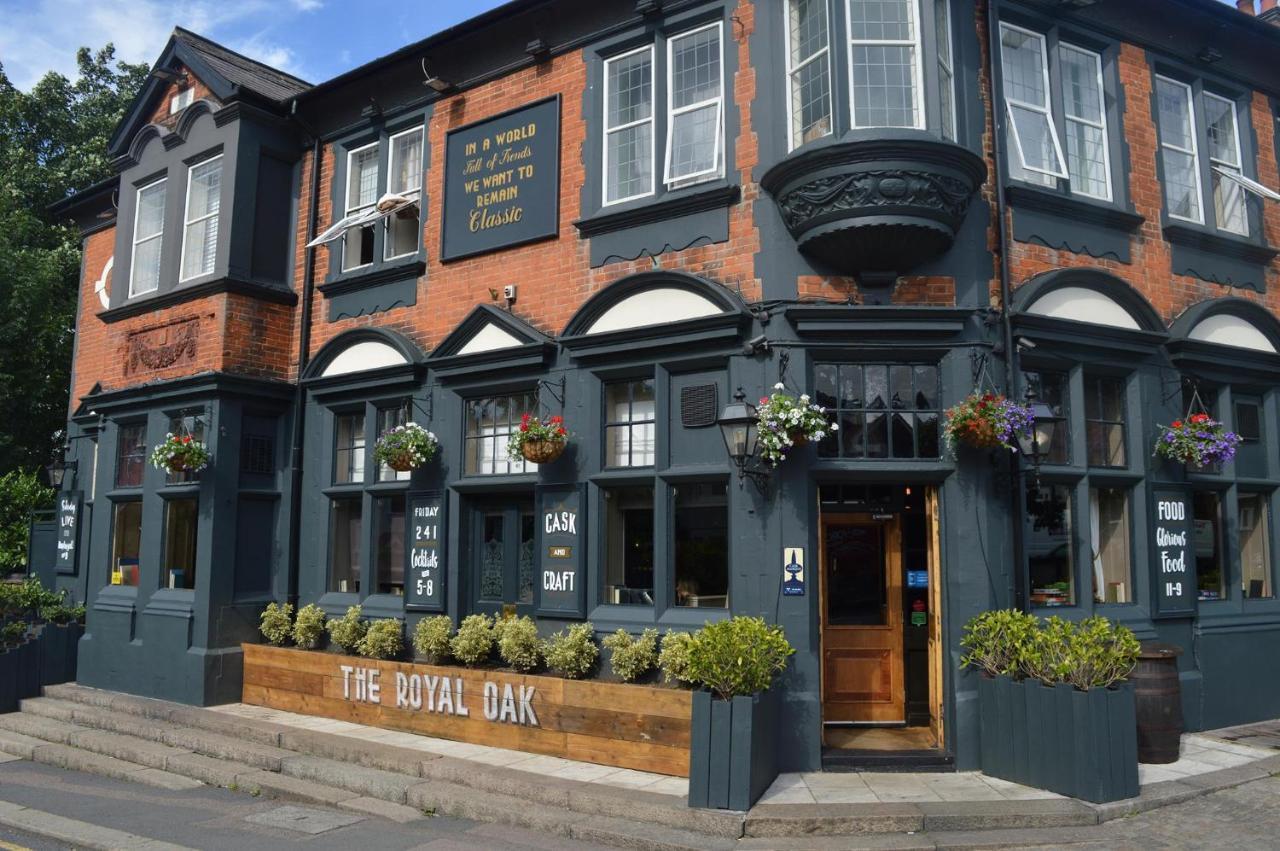 Hotel The Royal Oak Woodford Exterior foto